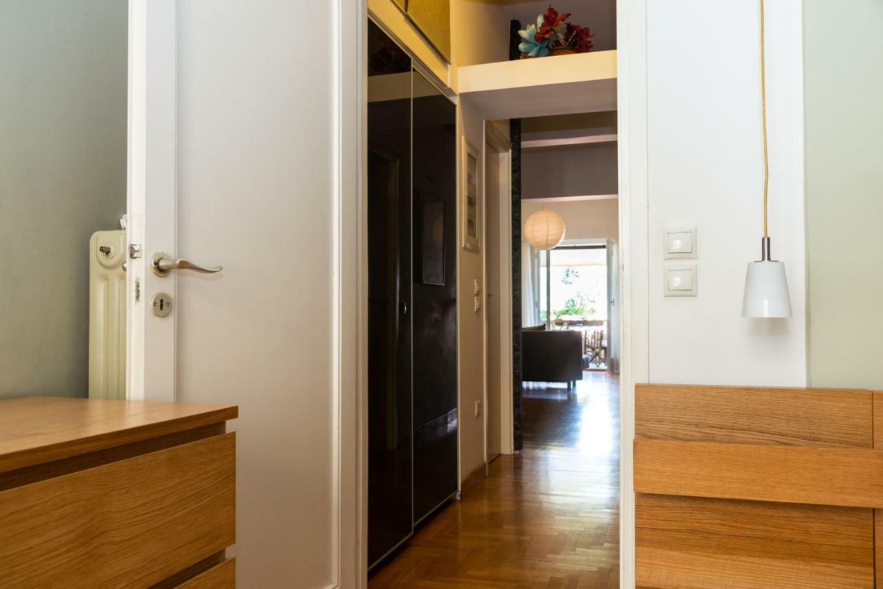 Stylish Flat With Veranda In The Heart Of Aten Exteriör bild